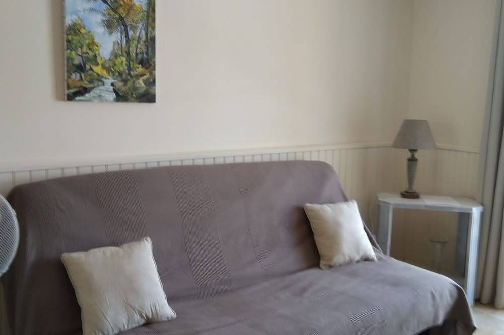Le Jasmin will charm you, fully renovated on 2 hectares of grounds. in Barjols, Brignoles Region