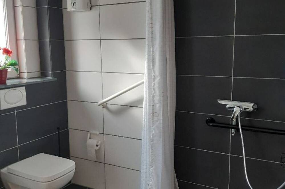 Ganze Wohnung, Ferienwohnung Uschi - Appartement/Fewo, Bad, Wc, 1 Schlafraum in Bad Sobernheim, Pfälzer Bergland