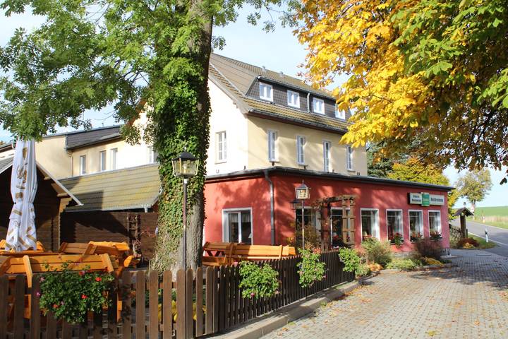 Hotel für 4 Personen, mit Balkon und Terrasse sowie Garten und Sauna im Erzgebirge