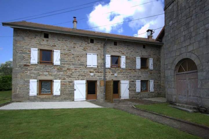 Gîte pour 4 personnes, avec jardin, animaux acceptés dans La Chambonie