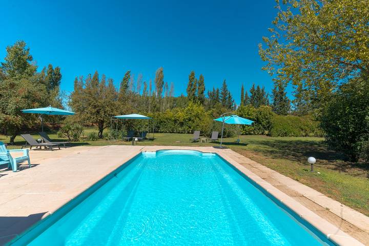 Ferienhaus für 2 Personen, mit Kinderpool und Garten, mit Haustier in Roussillon