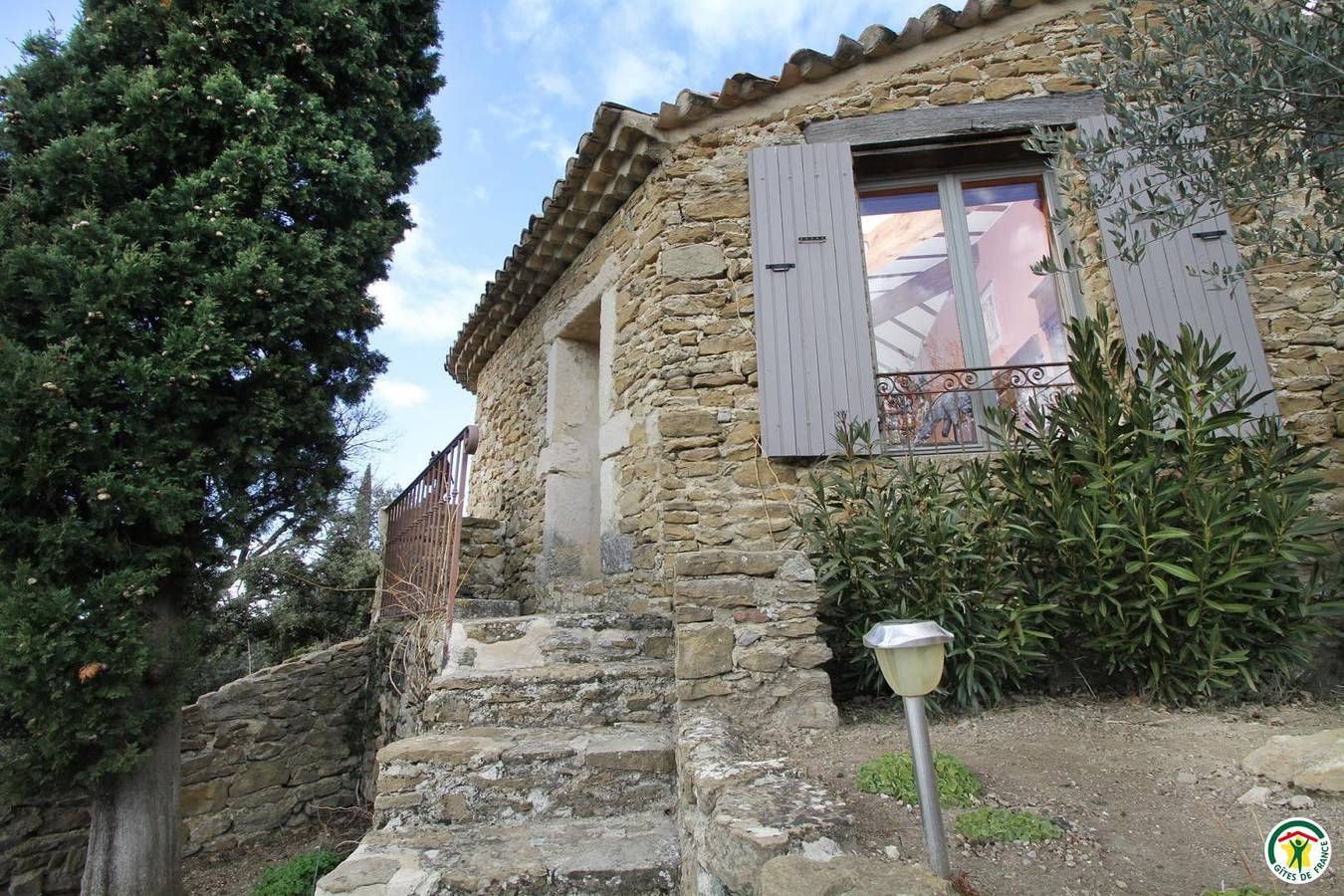 La Tour De Fontaras in Piégon, Nyons region