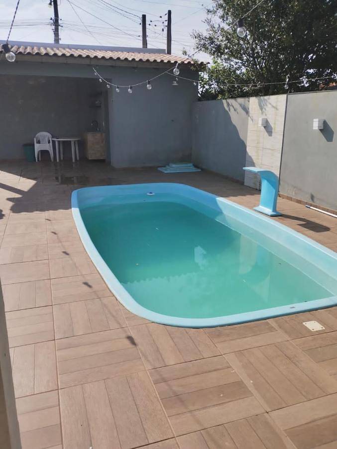 Casas e apartamentos de temporada para 8 pessoas, com jardim e piscina em Imbé