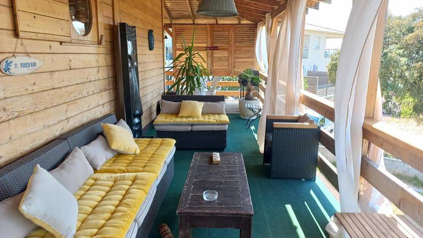 Gîte pour 4 personnes, avec jardin et jacuzzi à Peri