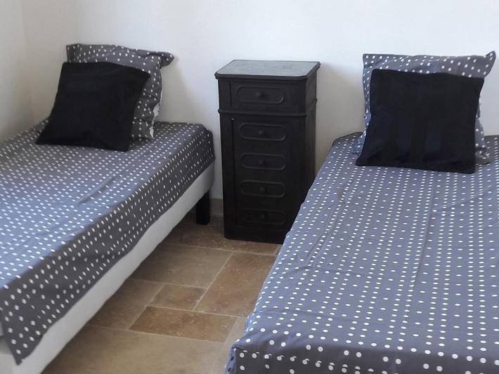 Location de vacances pour 5 personnes, avec jardin ainsi que terrasse et piscine, animaux acceptés à Saint-Antonin-du-Var - 4