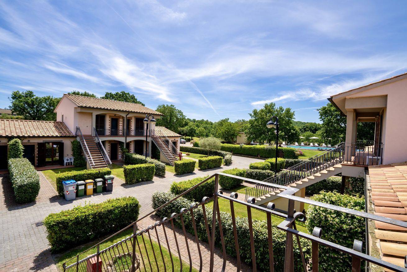 Ganze Wohnung, Villaggio Le Querce Two-room apartment 2/4 in Sorano, Grosseto Provinz