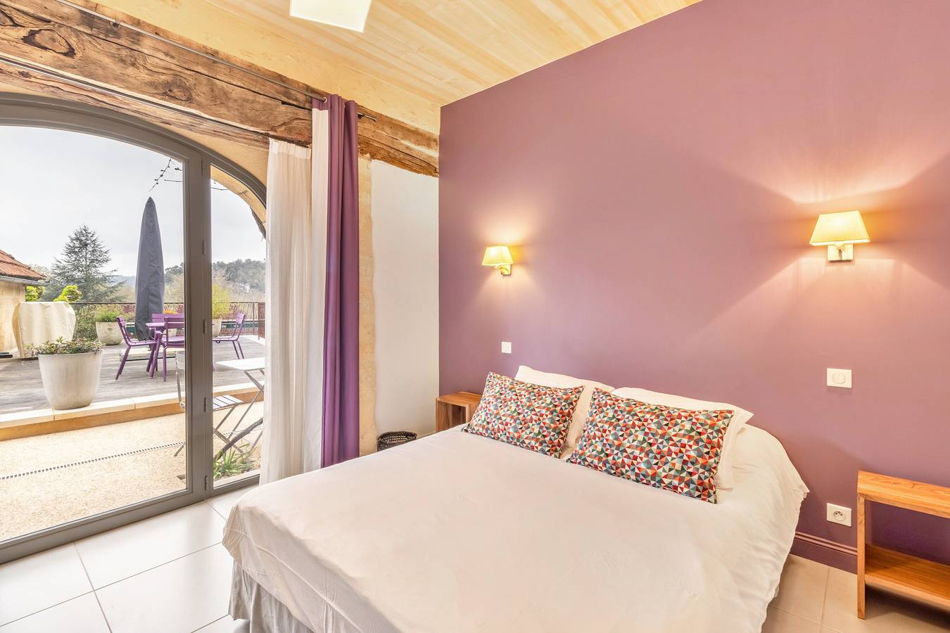 Chambre Lilas – Charme naturel et confort in Carsac-Aillac, Périgord Noir