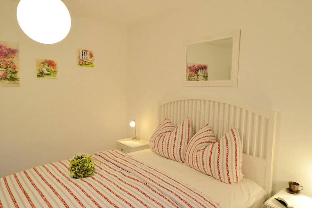 Ganze Wohnung, Liebevoll eingerichtete Ferienwohnung -Wasser-Natur-Kultur-Erholung in Zehdenick, Ruppiner Seenland