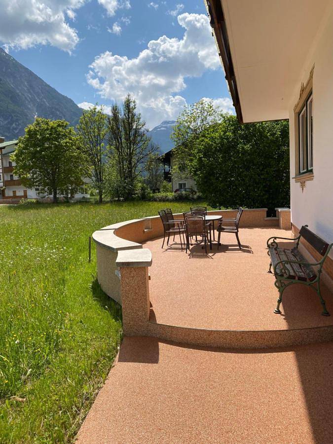 Gästehaus Huber in Holzgau, Allgäuer Alpen (Österreich)