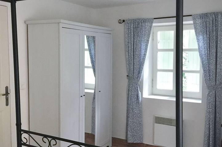 Charming 3-bedroom home with a private pool at the foot of Mont Ventoux. Stunning view in Bédoin, Parc naturel régional du Mont-Ventoux