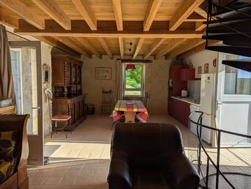 Gîte pour 6 Personnes dans Montignac-le-Coq, Charente, Photo 4