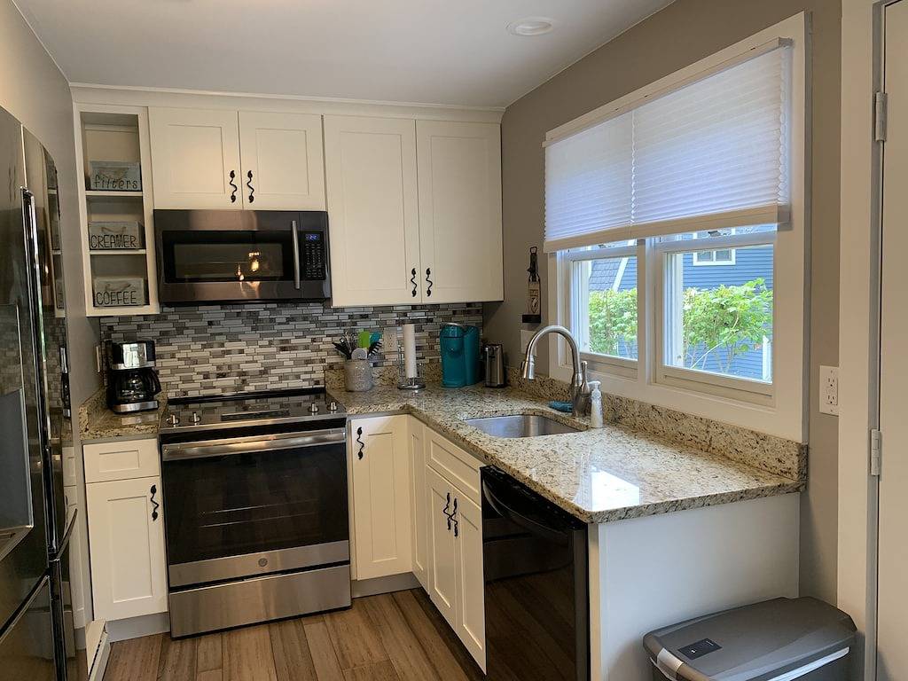 Frisch renoviert. Wunderschöner Rückzugsort mit Blick auf den saisonalen Wasserfall! Haustiere unter 25 Pfund in Jo Daviess County