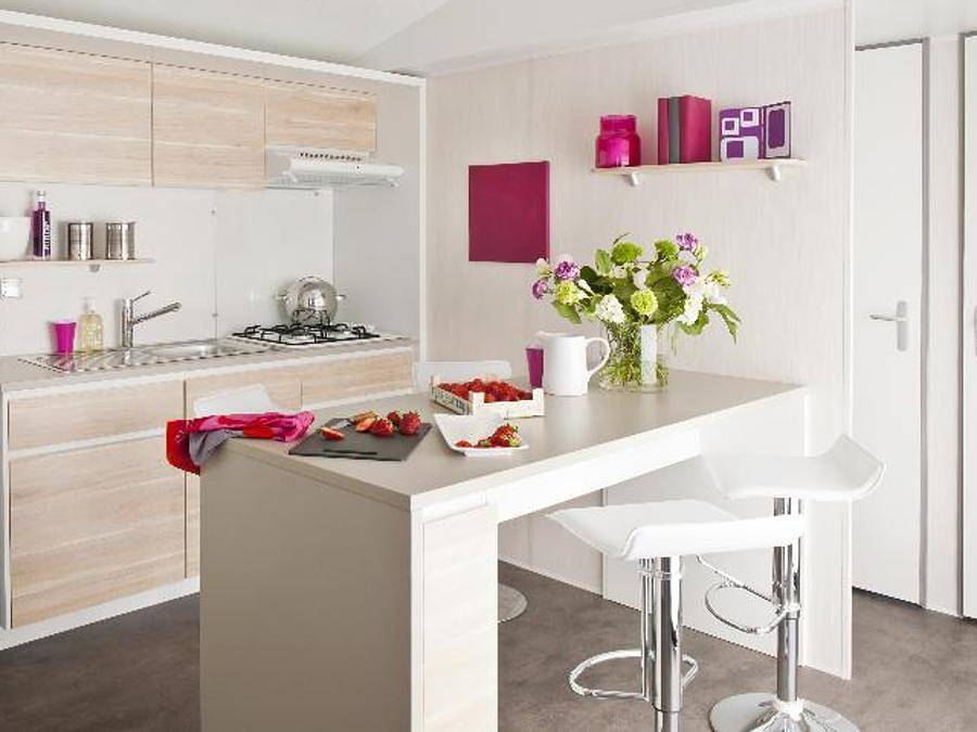 Flower Camping Saint Amand - Mobilhome 4 personnes - Premium 30m² 2 chambres Clim, Tv, lave-vaisselle in Laurac-en-Vivarais, Ardèche