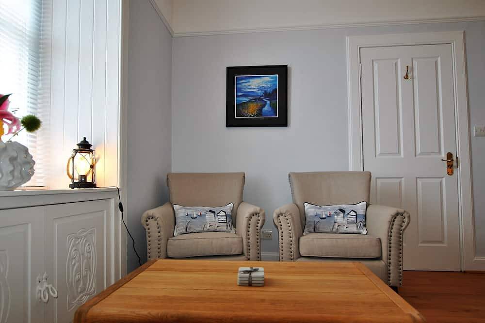 Entire apartment, Gyles Apartment - harbourfront studio, Pittenweem in Pittenweem, Lowlands
