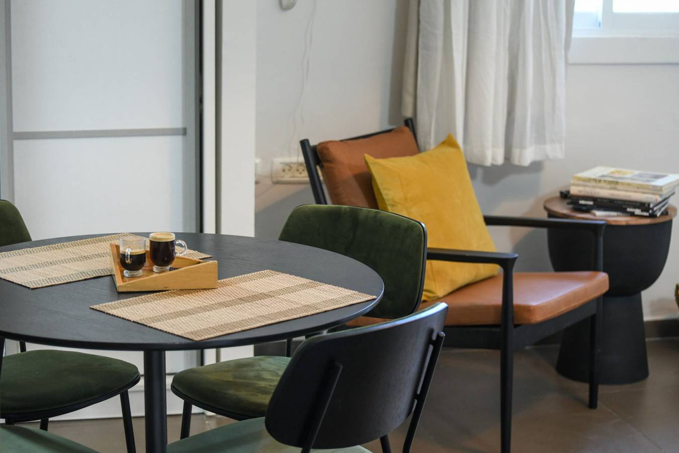 Entire apartment, The Printhouse Downtown Boutique Studio 3 in Haifa, Haifa District