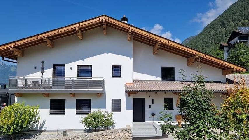 Vakantiewoning voor 5 personen, met balkon en uitzicht op het meer in Maurach