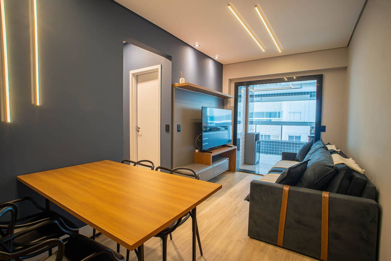 Ganze Wohnung, Apto com Ar-condicionado e Churrasqueira Privativa in Solemar, Praia Grande