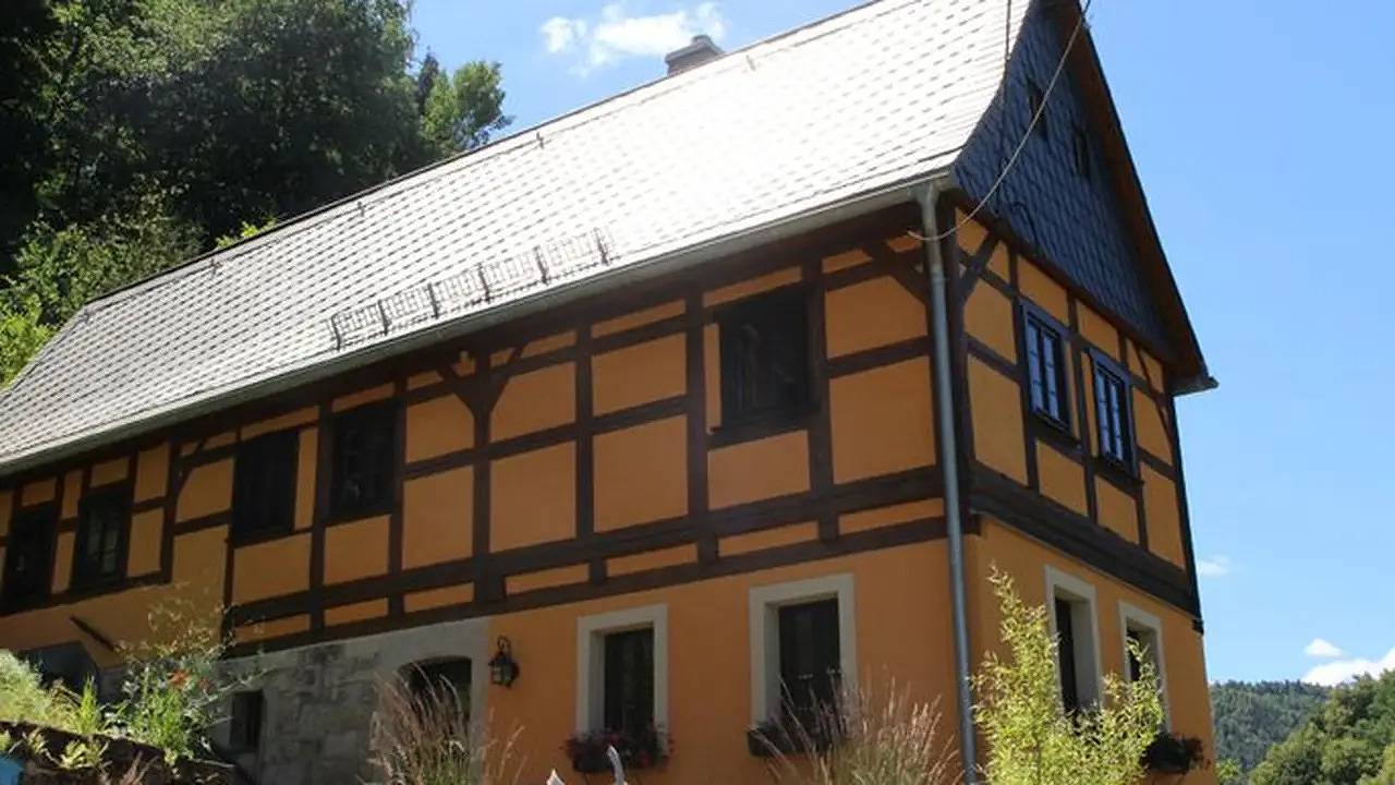 Geheel vakantieappartement, Vakantieappartement voor 6 personen met sauna in Krippen, Bad Schandau