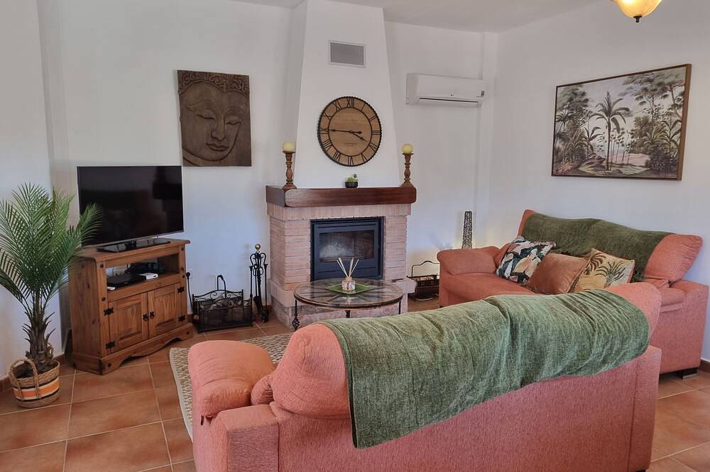 Villa With Private Pool In Popular Village Location in Arboleas, Almería Province