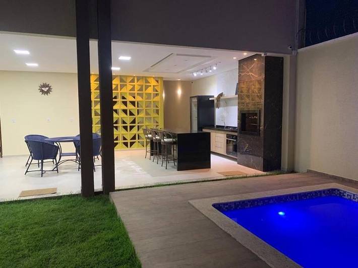 Casas e apartamentos de temporada para 6 pessoas, com terraço e jardim e ainda piscina, com animais de estimação em Juazeiro do Norte