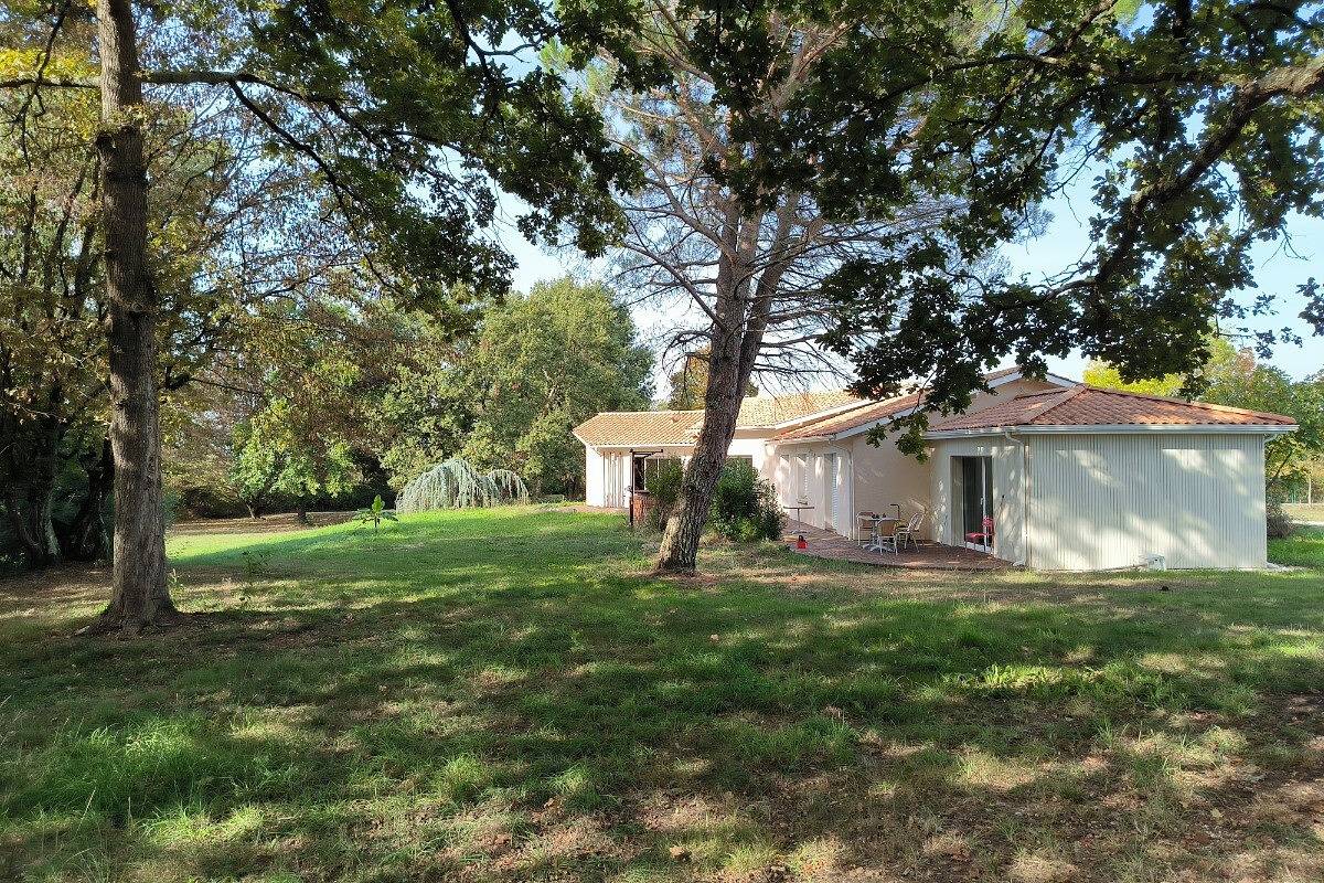 Ferienhaus für 12 Personen mit Whirlpool in Montagne, Libourne und Umgebung