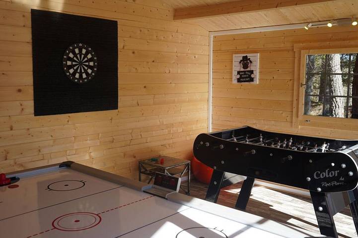 Luxurious Lodge with Private Spa, Pool, Gym, and Golf Access in Le Chambon-sur-Lignon, Mézenc
