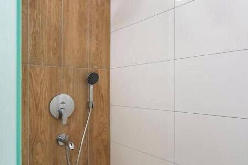 Entire apartment, Luxury Apartment with Pool Near Lara Beach & Antalya Airport in Antalya, Antalya Province