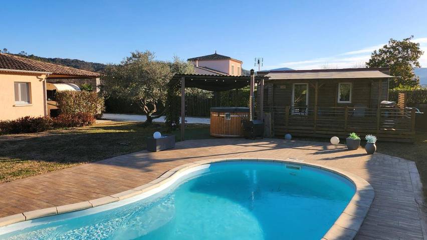 Chambre d’hôte pour 2 personnes, avec sauna et jardin ainsi que piscine et jacuzzi à Vallon-Pont-d'Arc - 2