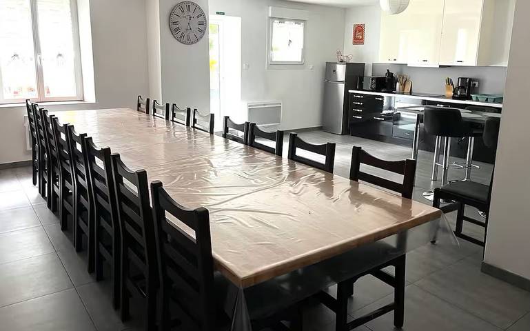 Gîte pour 18 personnes, avec terrasse ainsi que jardin et piscine, animaux acceptés dans Lorraine - 3