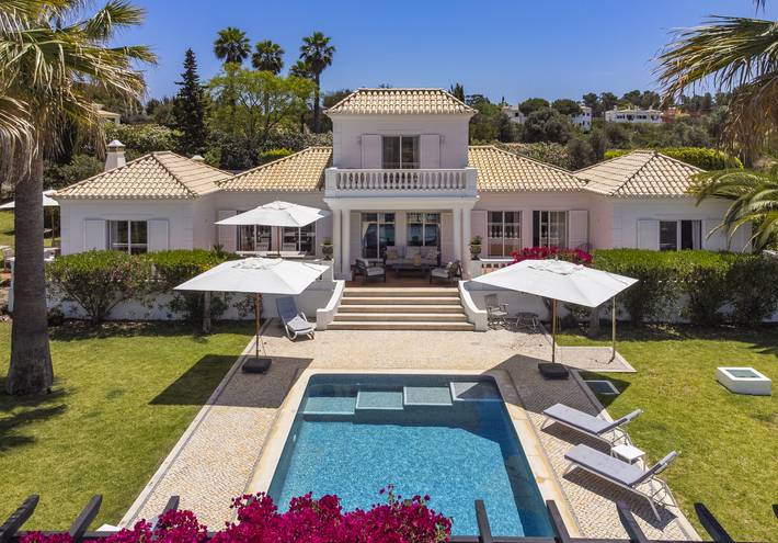 Villa pour 6 personnes, avec jardin et piscine à Carvoeiro