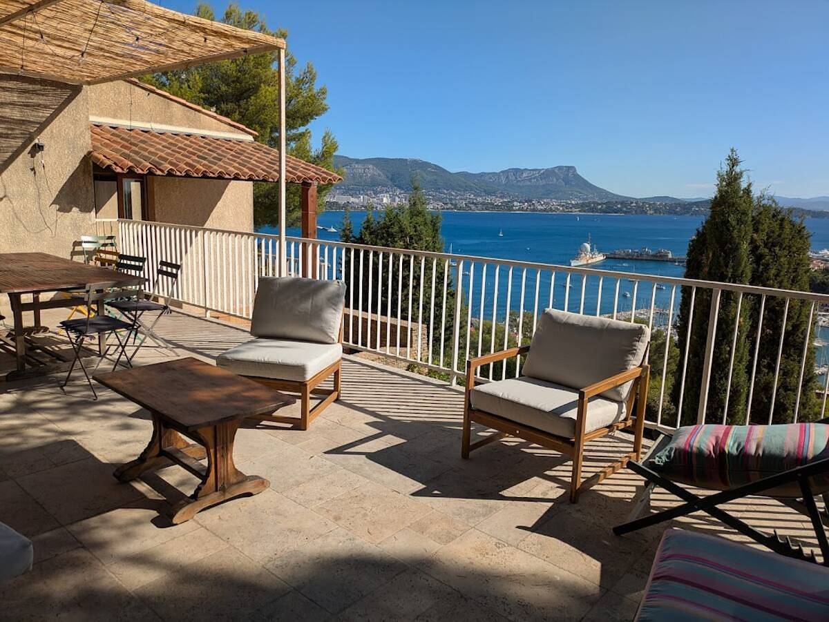 Maison vue mer, piscine, 7 chambres, wifi in Saint-Mandrier-sur-Mer, Côte méditerranéenne (France)