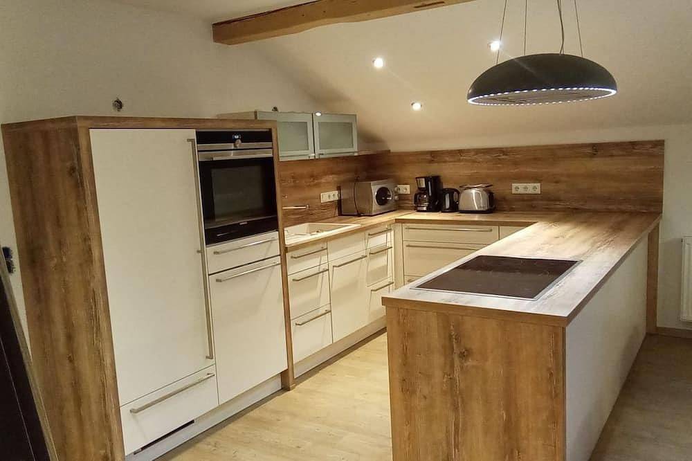Ganze Wohnung, Exclusive Ferienwohnung mit Balkon in Prackenbach, Ostbayern