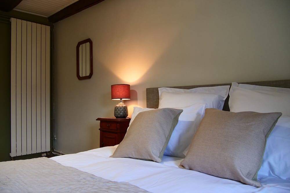 Maison \"Les sauvages\"  – Nature et charme au bord de l'Allier 8 à 10 personnes in Blassac, Haute-Loire