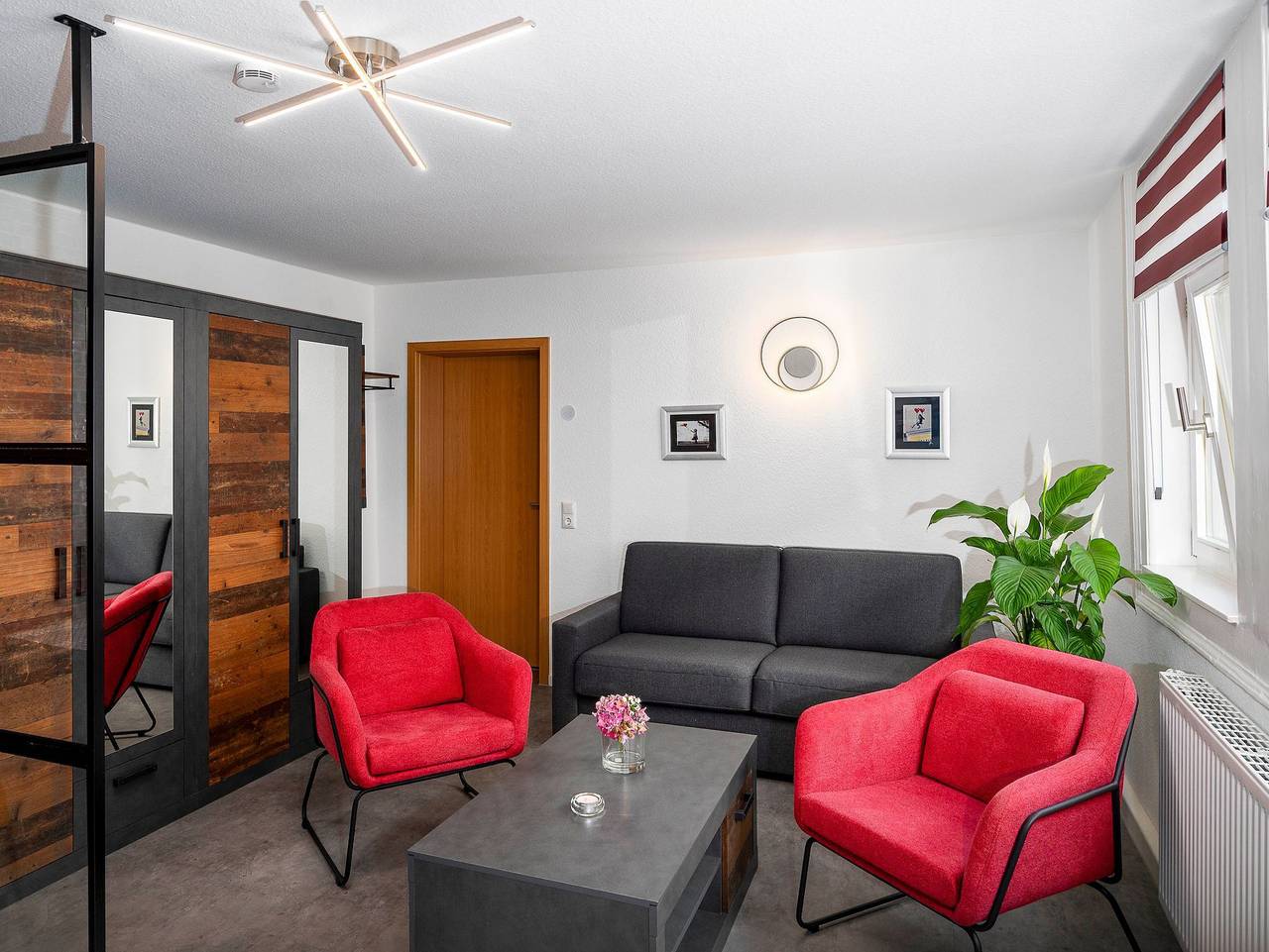 Ganze Ferienwohnung, City Appartements Arnstadt - Zim I, City Appartement ,40m²,komb.Wohn-Schlafraum,Küche,Bad mit Dusche,1.Og in Arnstadt, Thüringer Kernland