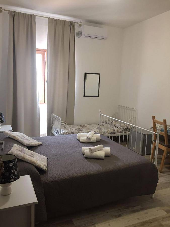 Maison d’hôte pour 3 personnes, avec terrasse dans Santa Teresa Gallura - 2