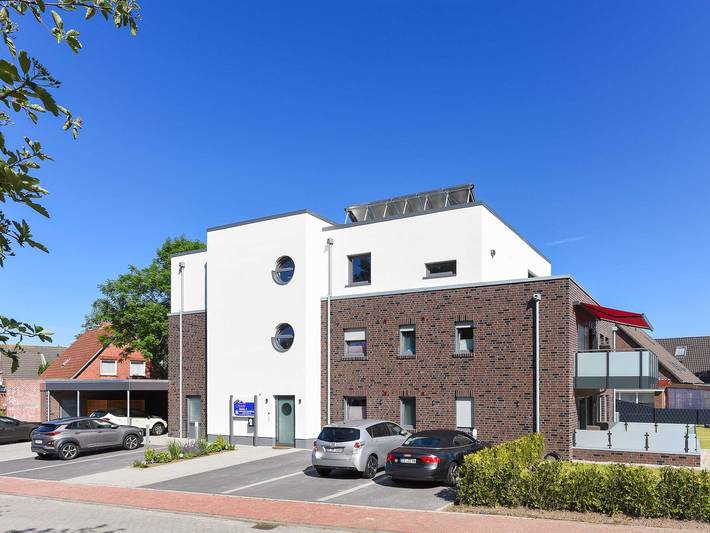 Ferienwohnung für 2 Personen, mit Garten und Balkon, kinderfreundlich in Bensersiel - 3