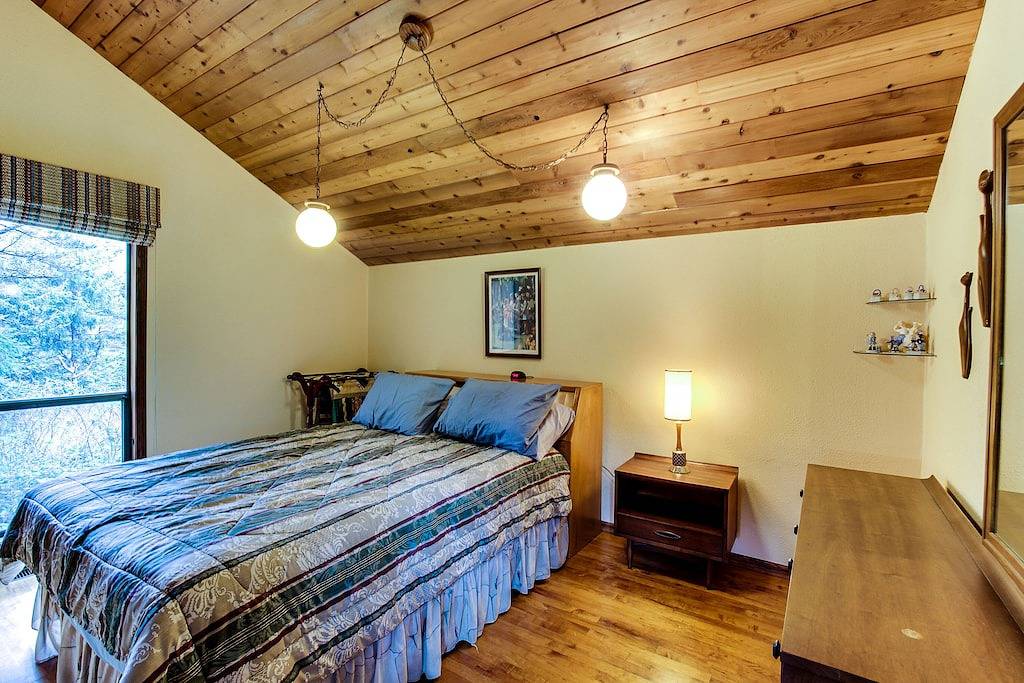 Meerblick und hundefreundliches Haus mit Zugang für Rollstuhlfahrer und eingezäuntem Hof in Lincoln County (OR)