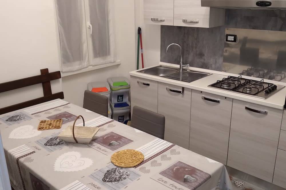 Apartamento entero, Nuovo 20 mt dal Mare in Ladispoli, Provincia de Roma