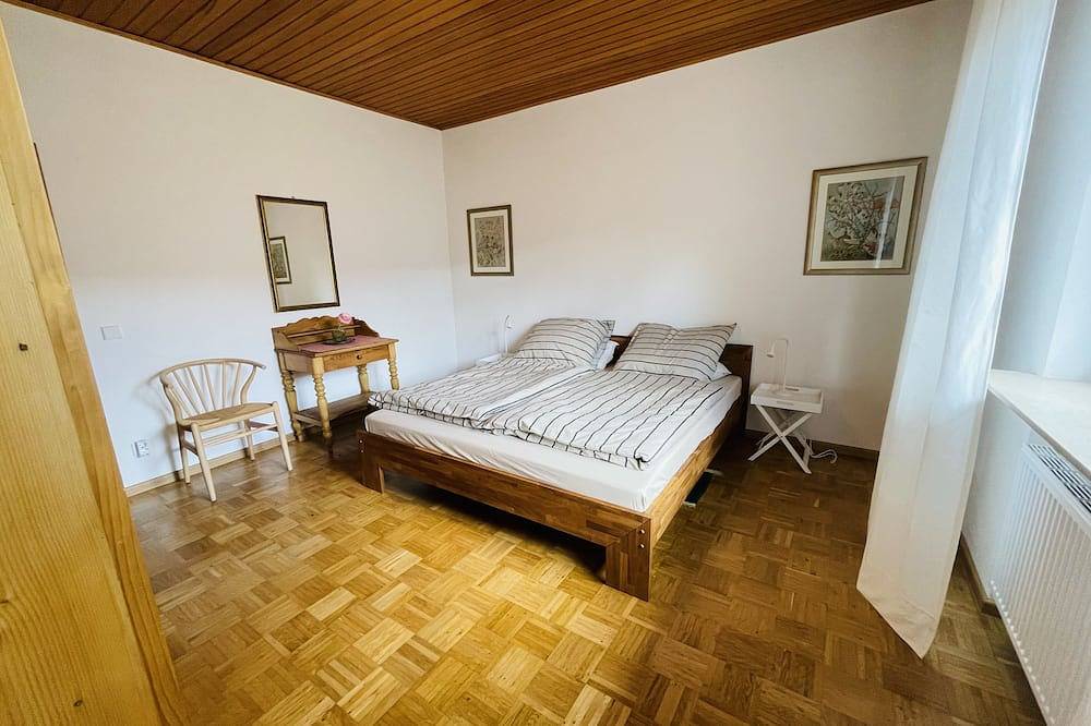 Forsthaus Zerbe / Espenschied, neu renoviert mit großzügigem Garten in Dahn, Pfalz