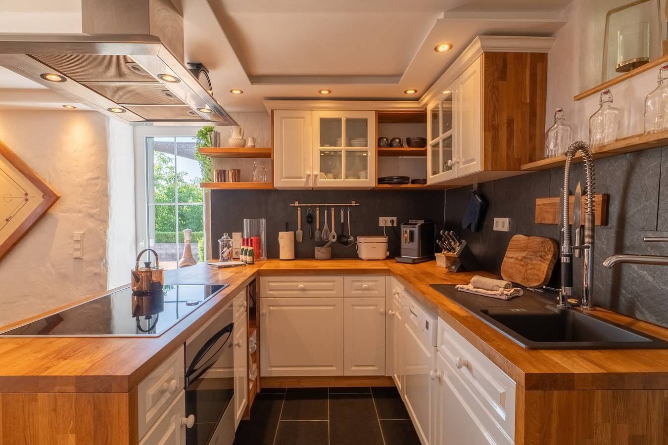 Klein bakhuis in de Eifel met sauna en privéterras, foto 7