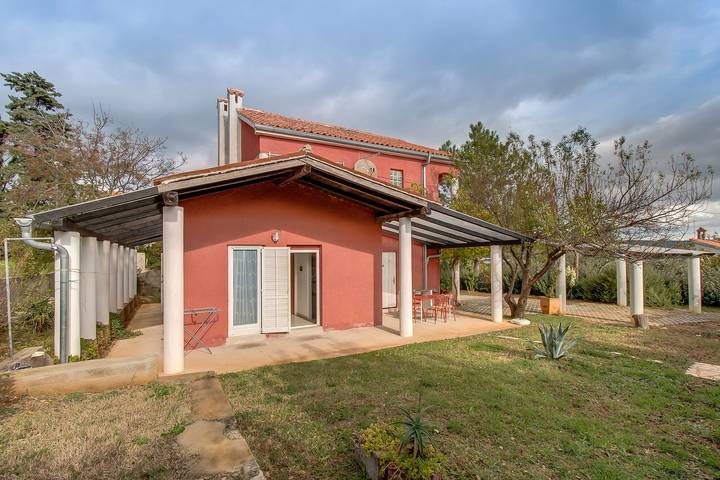 Ganze Wohnung, 1-Zimmer-Ferienwohnung mit Terrasse und Meerblick Nerezine, Losinj A-2516-a in Nerezine, Lošinj (Kvarner Bucht)