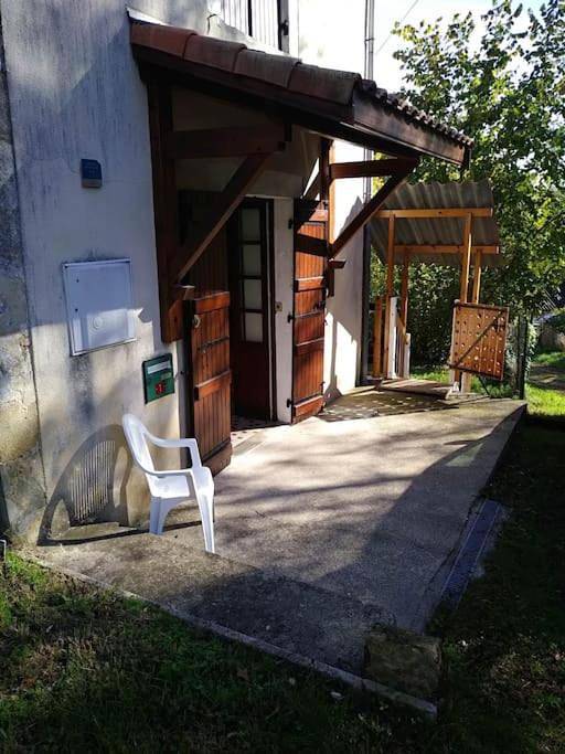 Location de vacances pour 4 personnes, avec Terrasse et Jardin à Saint-Justin