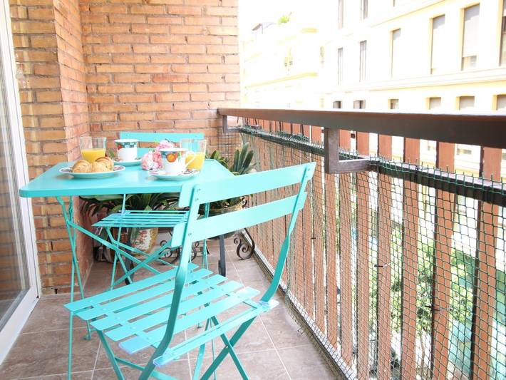 Ganze Ferienwohnung, Ferienwohnung für 6 Personen mit Terrasse in Altstadt Málaga, Malaga