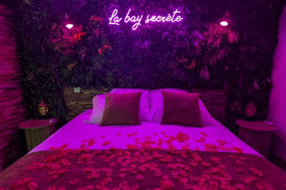 La Bay Secrète Love Room in Sorgues, Vaucluse