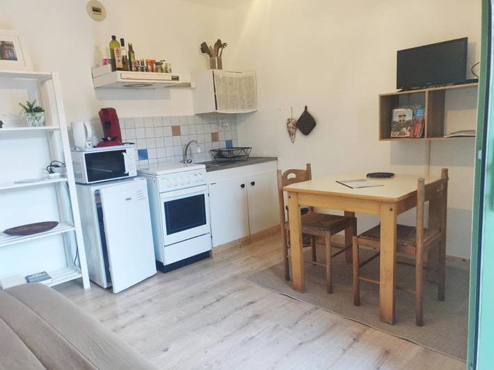 Gîte pour 4 personnes, avec piscine et terrasse à Sainte-Jalle - 4