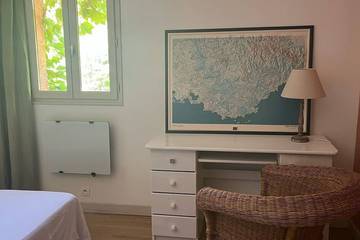 Maison De Vacances pour 6 Personnes dans Cadenet, Parc naturel régional du Luberon, Photo 4
