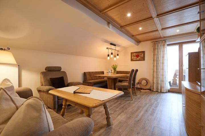 Apartamento vacacional entero, "Gams" - Fewo/1 Schlafraum/Dusche, Wc in Krün, Alpes Bávaros