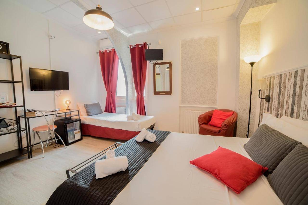 Galleria Rooms & Apartments Smart Stay nel cuore di Frascati in Frascati, Castelli Romani