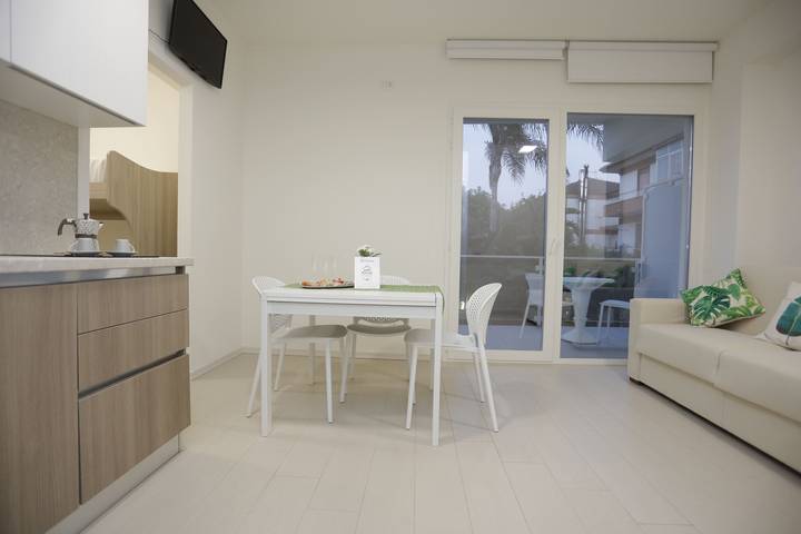 Appartamento per 4 persone, con giardino e balcone a Riposto