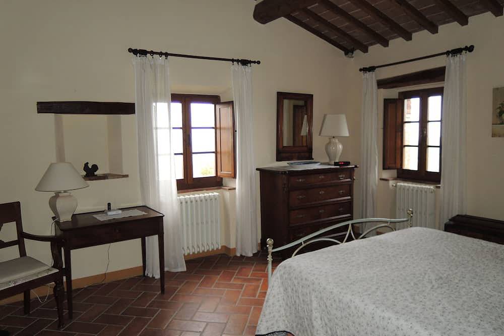 Ganze Wohnung, Toskana. Schönes Ferienhaus mit Pool. in Lilliano, Castellina in Chianti